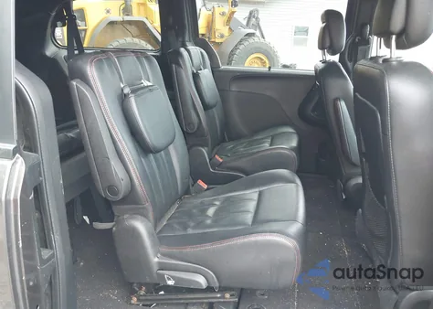 2019 Dodge Grand Caravan Gt from USA, damaged, VIN 2C4RDGEG9KR521026